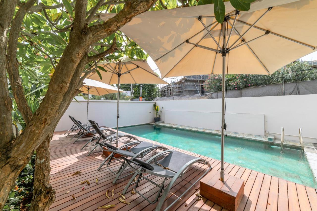 Beachcove Apartment 9 In Pereybere Pereybere Beach Exterior foto